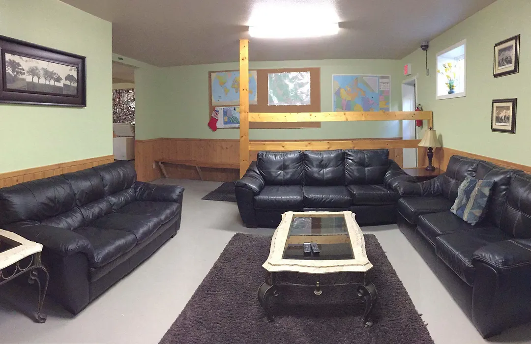Castle Mountain Ski Lodge - Hostel-1